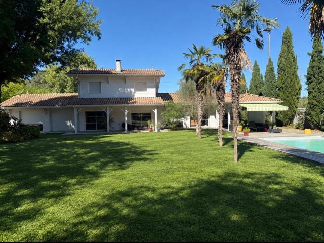 Maison 220 m²