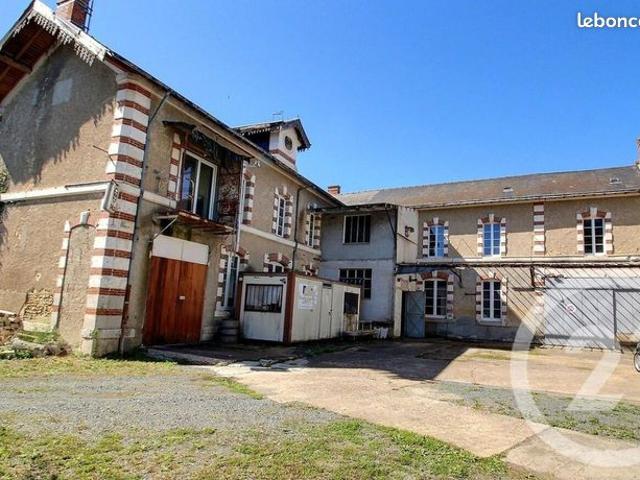 Maison 22 pièces 1 115 m²