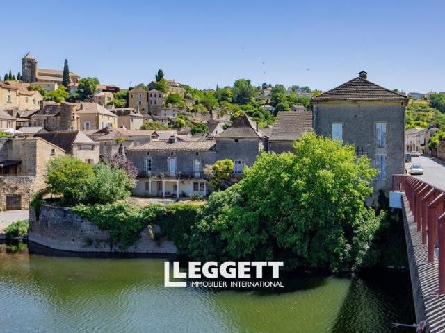 Maison 22 pièces 399 m²