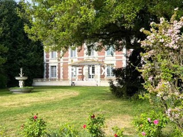 Maison 22 pièces 488 m²