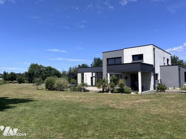 Maison 234 m² HYENVILLE