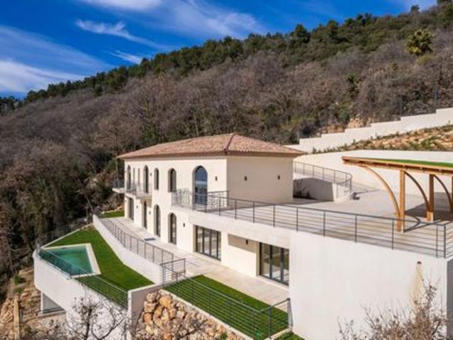 Maison 235 m2 SPERACEDES