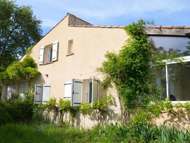 Maison 236 m²