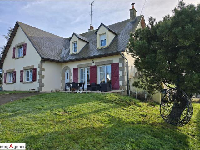 Maison 237 m², 8 pièces avec logement indépendant – Terrain 3 000 m²