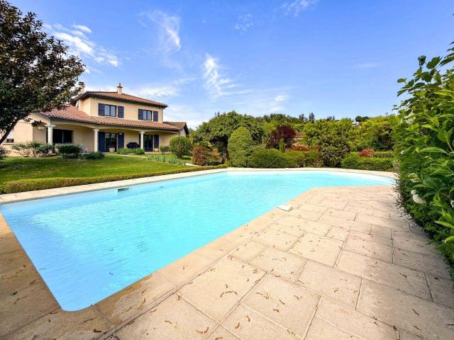 Maison 239 m2 Tassin la Demi Lune