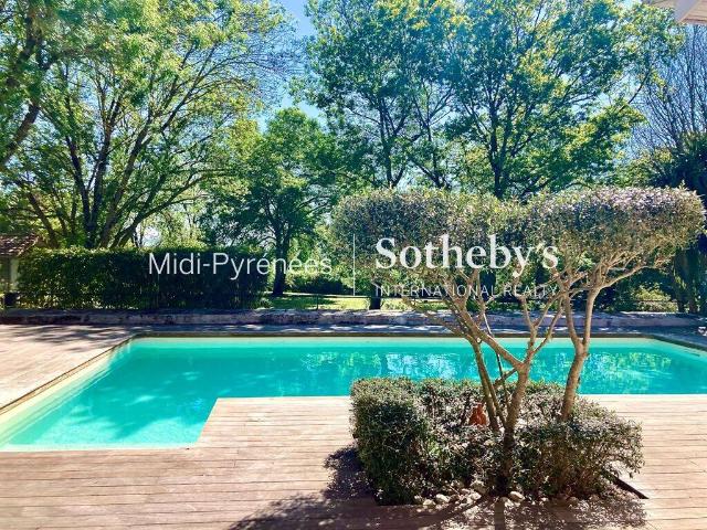 Maison 230 m2 Clermont le Fort