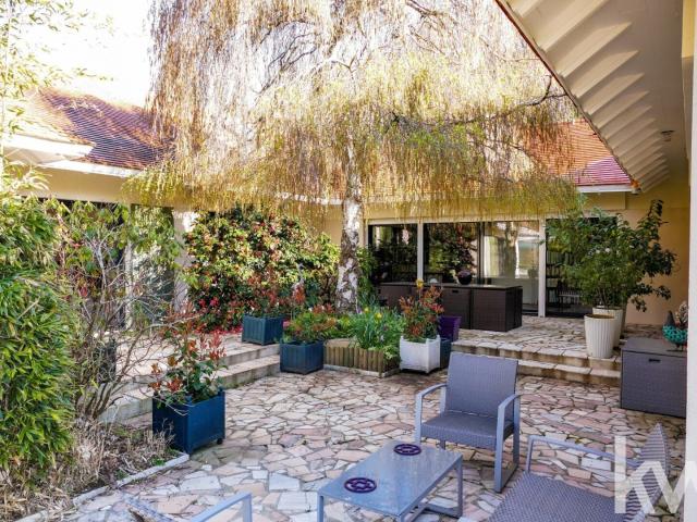 Maison 230 m2 Epernon