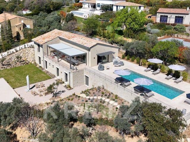Maison 230 m2 St Saturnin les Apt