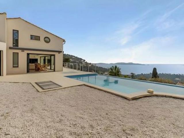 Maison 231 m2 CARQUEIRANNE