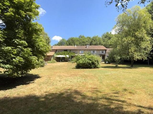 Maison 231 m2 st barthelemy de bussiere