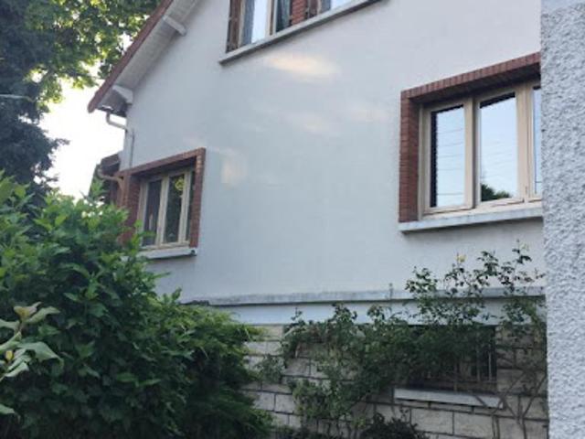 Maison avec jardin et terrasse