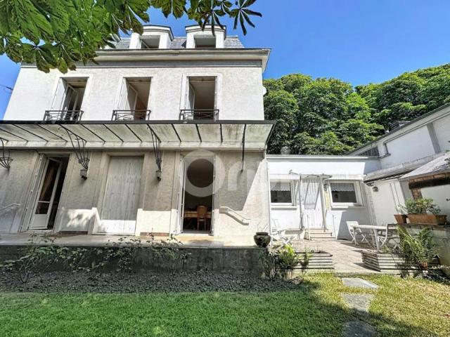 Maison 232 m2 7 pièces