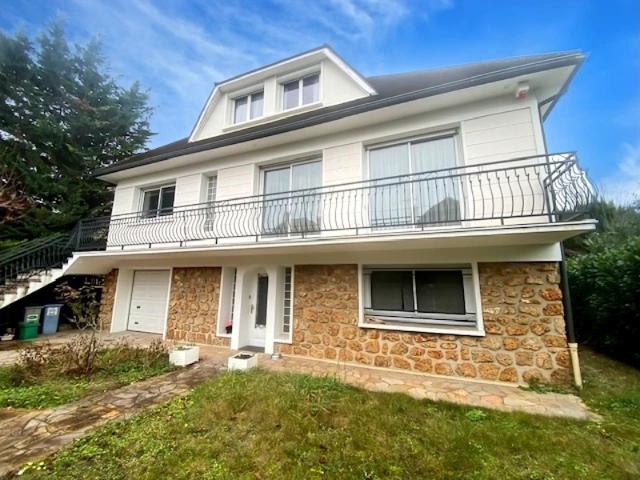 Maison 232 m2 8 pièces