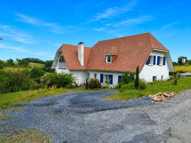 Maison 233m² Navailles Angos