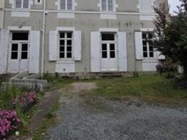 Maison 23 pièces 525 m²