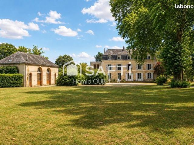 Maison 23 pièces 706 m²