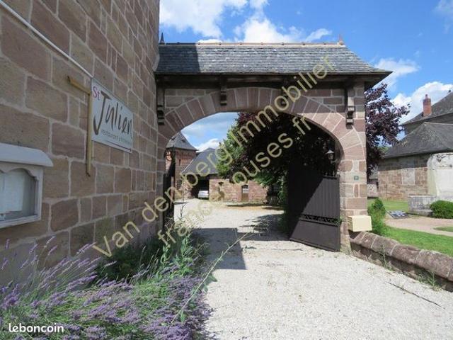 Maison 23 pièces 732 m²