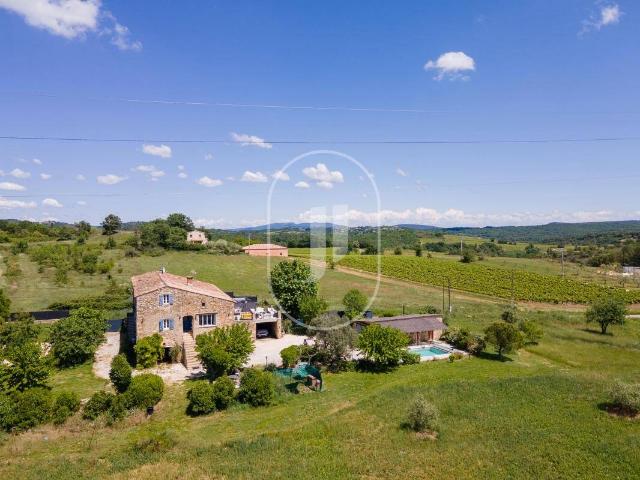 Maison 244 m2 Bessas