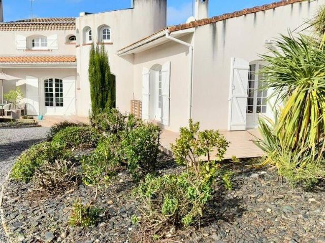 Maison 244 m2 Gujan Mestras