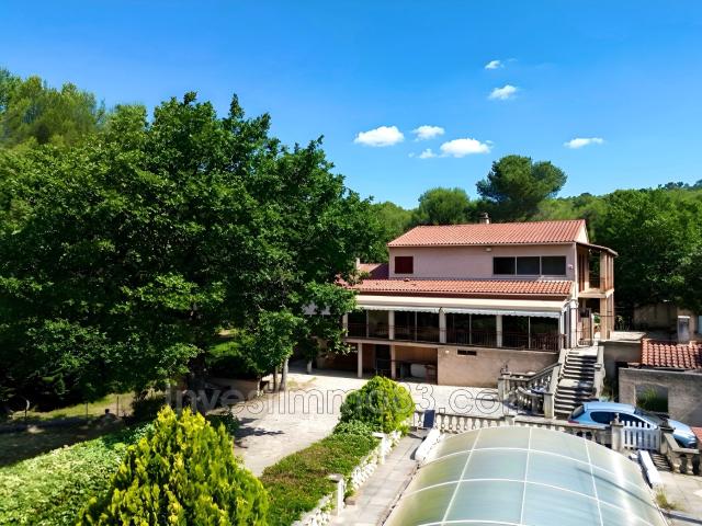 Maison 244 m²