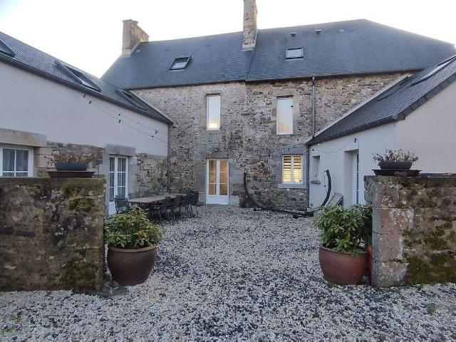 Maison 245 m2 Heugueville sur Sienne