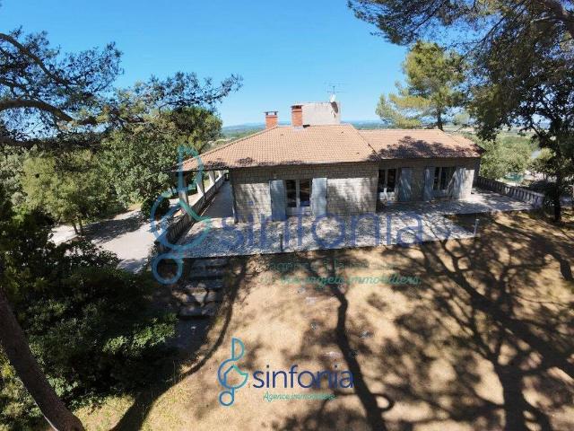 Maison 246 m2 Ste Anastasie