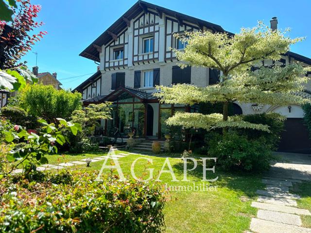 Maison 240 m2 7 pièces