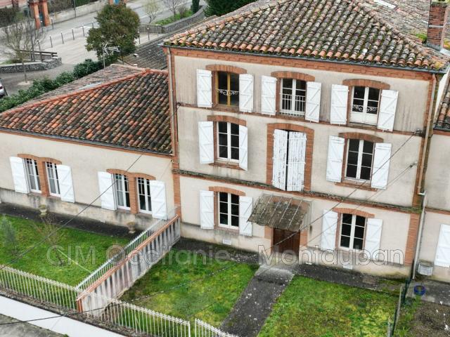 Maison 240 m²