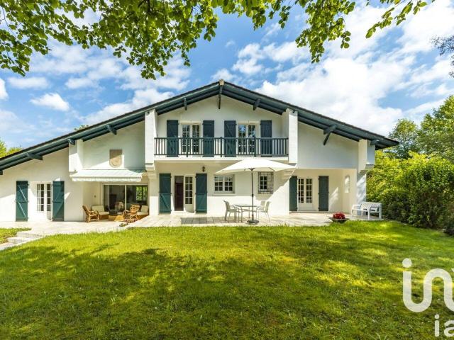 Maison 241 m2 Ascain