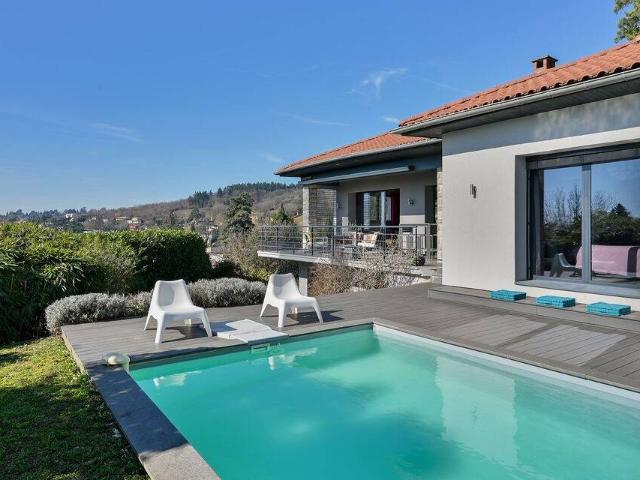 Maison 241 m2 St Cyr Au Mont d Or