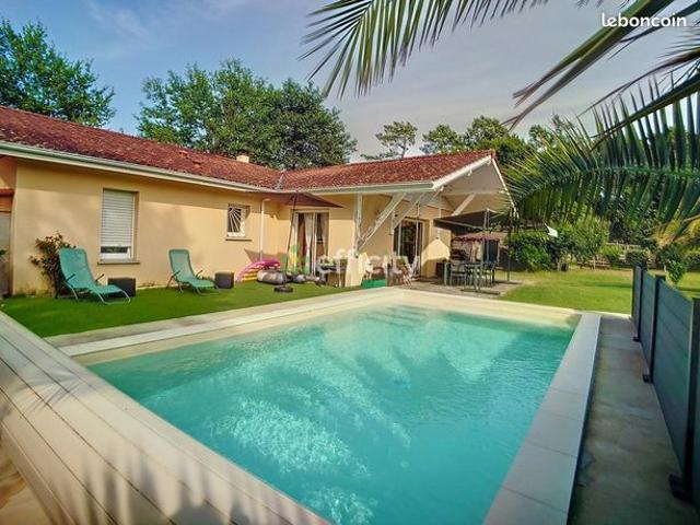 Maison 24 pièces 332 m²