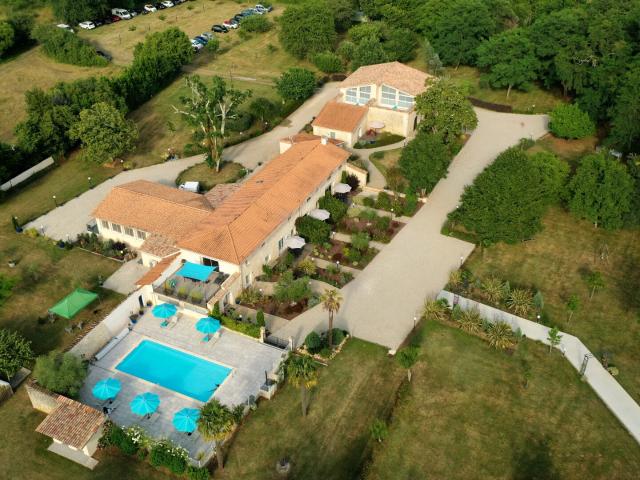 Maison 24 pièces 576 m²