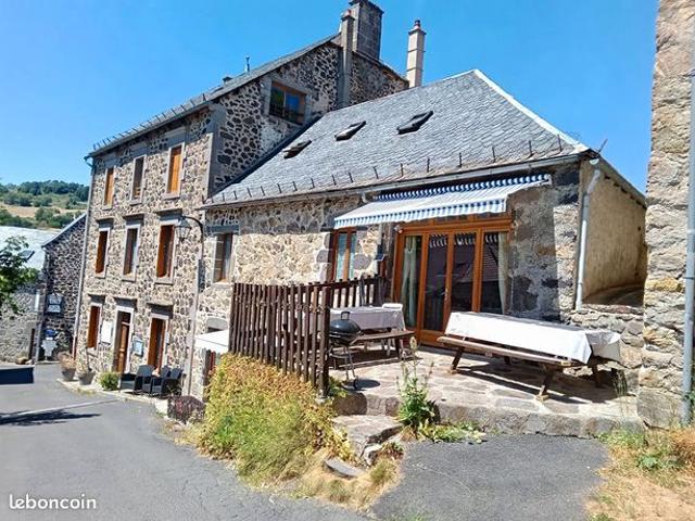 Maison 24 pièces 680 m²