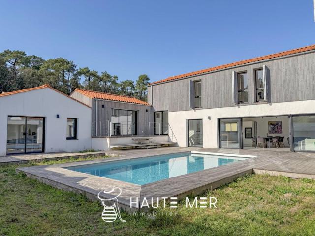 Maison 254 m2 Longeville sur Mer