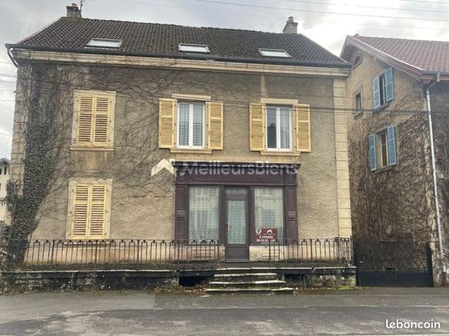 Maison 254 m² Seloncourt
