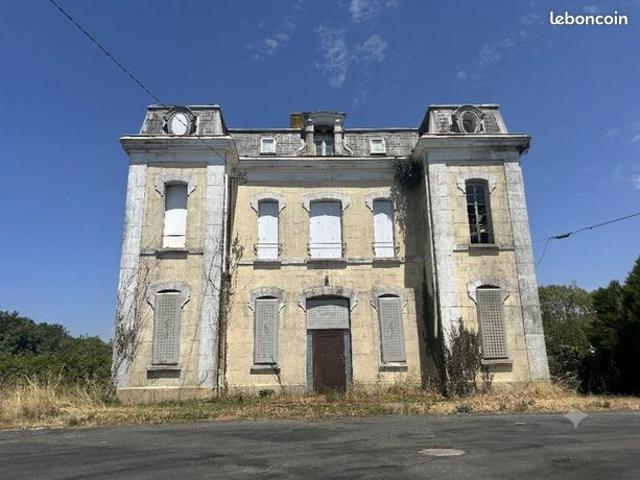 Maison 257 m² Champ Saint Pere