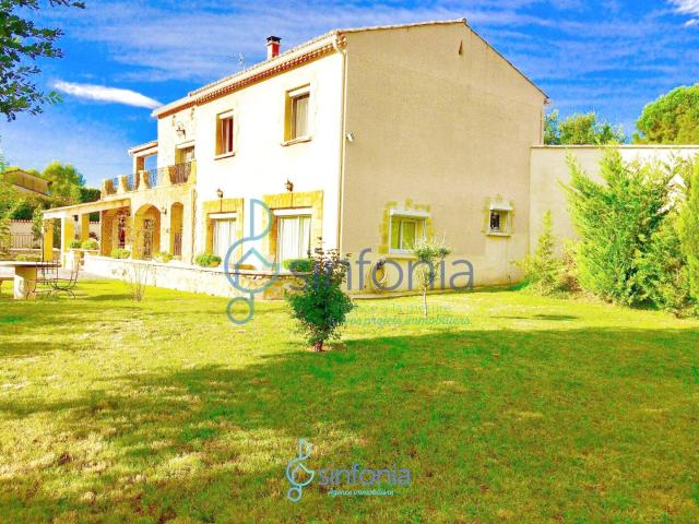 Maison 250 m2 Uzes