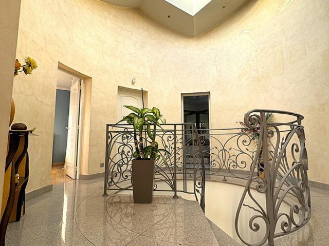 Maison 250 m2 7 pièces