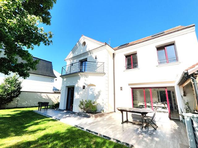 Maison 250 m2 9 pièces