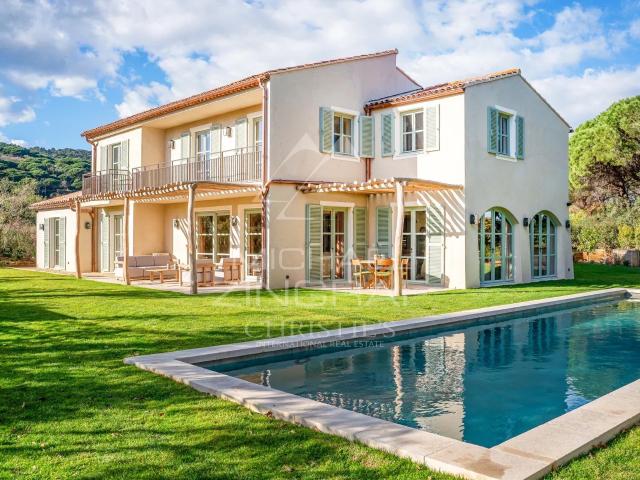 Maison 250 m²