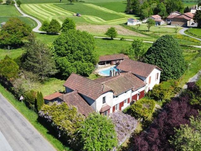 Maison 250 m² Saint Auvent