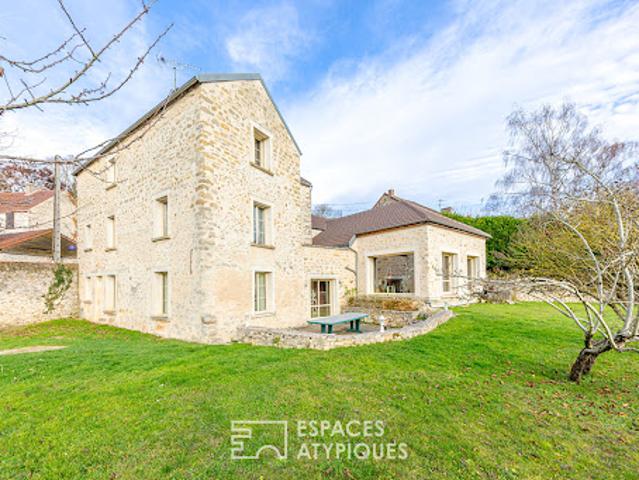 Maison contemporaine avec jardin et terrasse