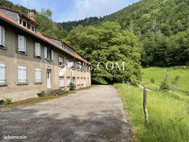 Maison 25 pièces 630 m²