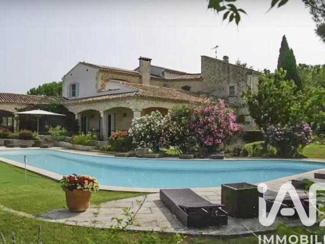 Maison 25 pièces 753 m²