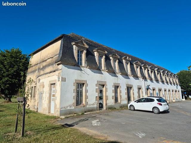 Maison 25 pièces 770 m²