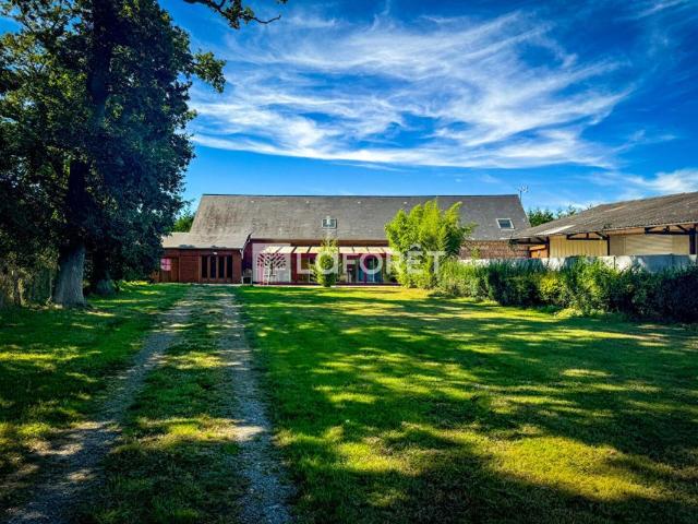 Maison 25 pièces 895 m²