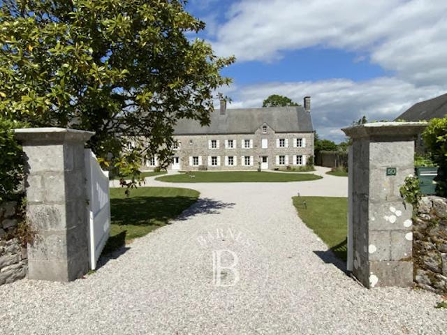 Maison contemporaine avec jardin