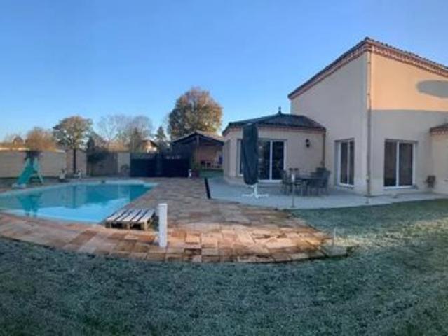 MAISON 260m² AVEC PISCINE ET GARAGE