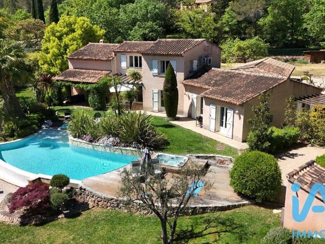 Maison 261 m2 Draguignan