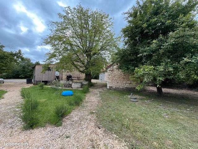 Maison 261 m² Maire